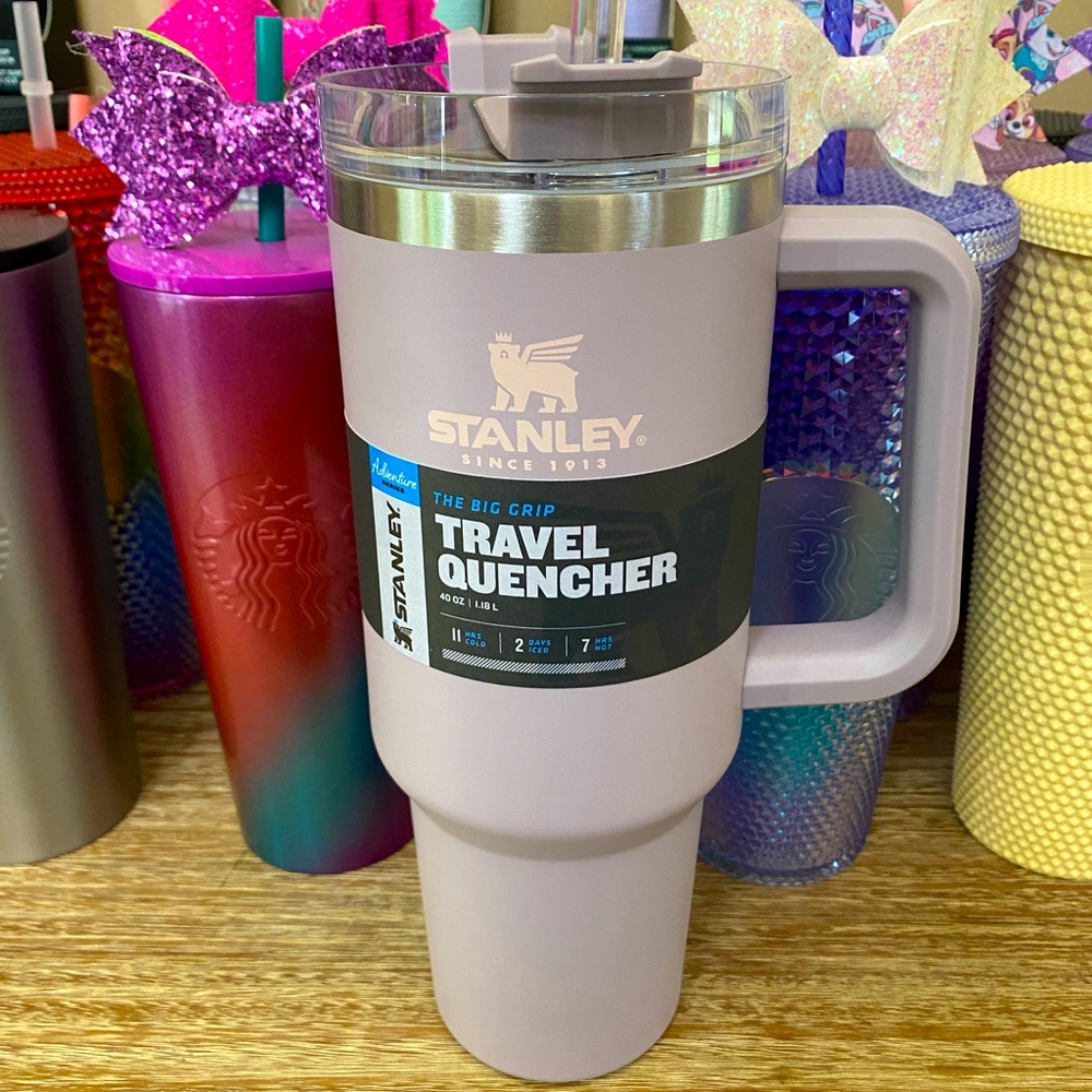 Stanley 40 oz tumbler BNWT